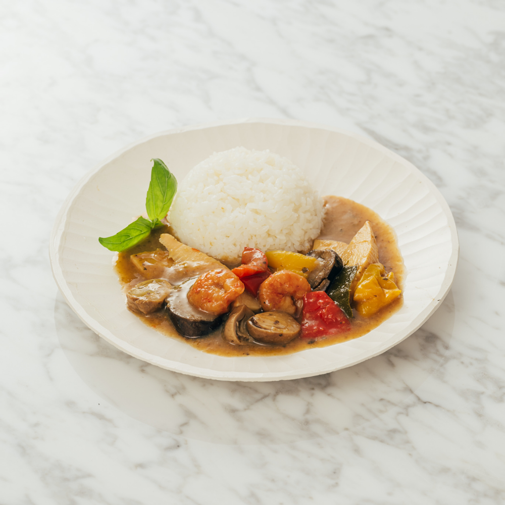 爽やかな香りと辛さの グリーンカレー